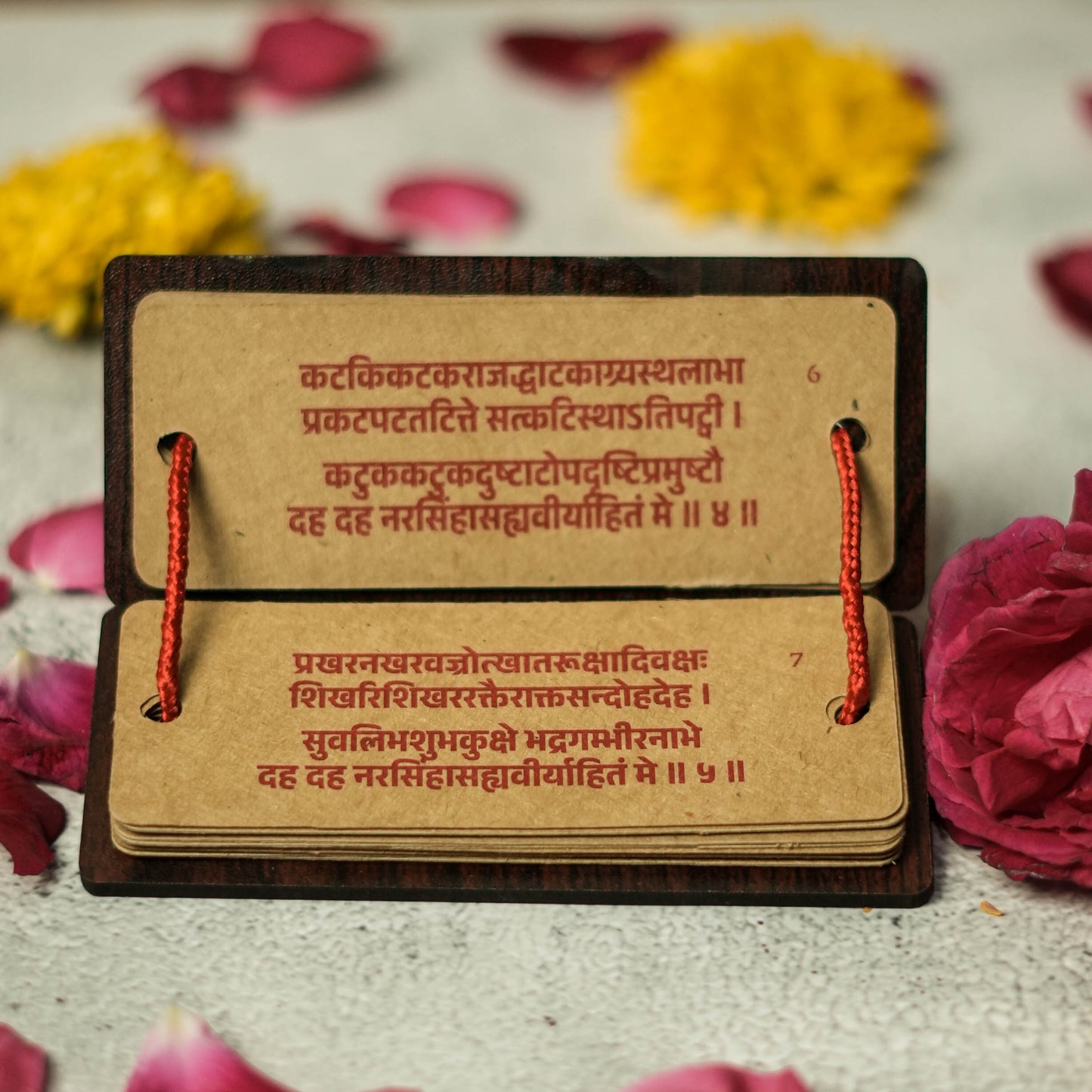 Shri Narasimha Stuti – Pandulipi Format Scripture | Premium Wooden sanskritagain